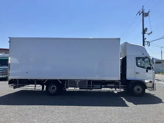 日野 レンジャー 2KG-FD2ABG(2WD)の写真8