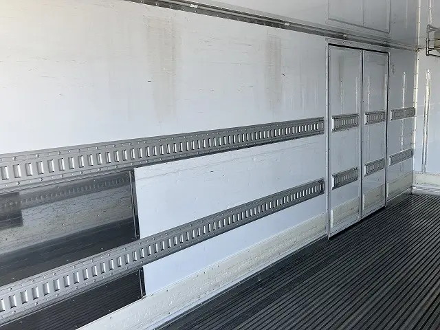 日野 レンジャー 2KG-FD2ABG(2WD)の写真13
