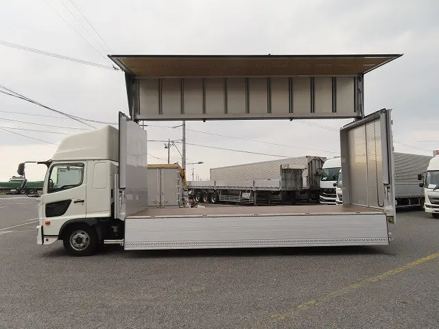 日野 レンジャー 2KG-FD2ABG(2WD)の写真10