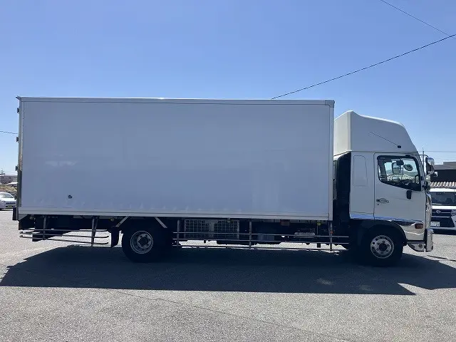 日野 レンジャー 2KG-FD2ABG(2WD)の写真8