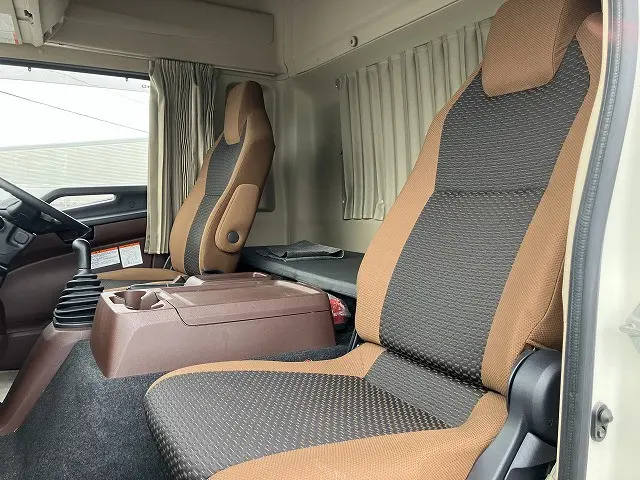 日野 レンジャー 2KG-FD2ABG(2WD)の写真27