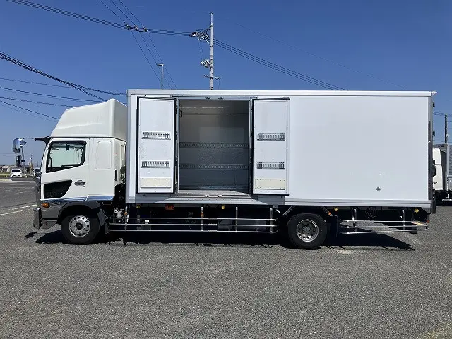 日野 レンジャー 2KG-FD2ABG(2WD)の写真7