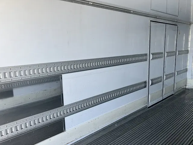 日野 レンジャー 2KG-FD2ABG(2WD)の写真12