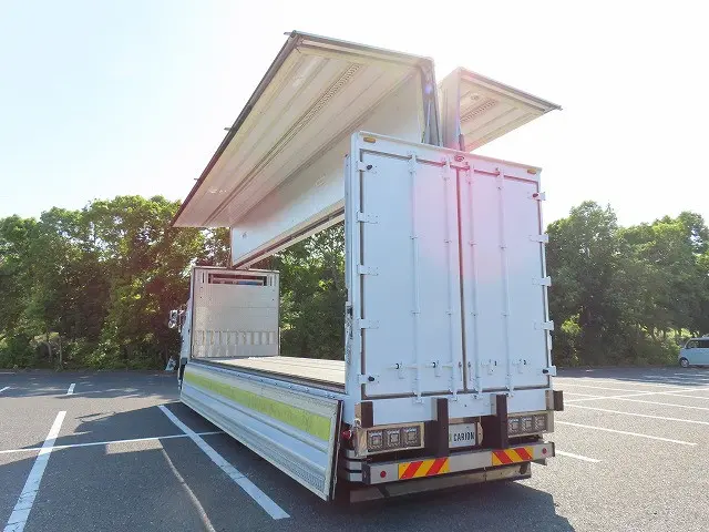 日野 プロフィア QPG-FR1EXEG(6x2)の写真8
