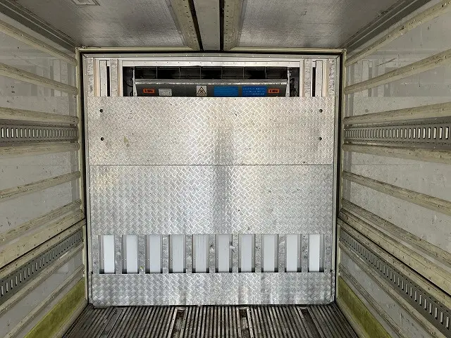 日野 プロフィア QPG-FR1EXEG(6x2)の写真11