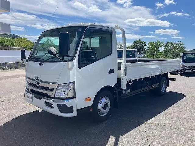日野 デュトロ 2WG-XZU713(2WD)の写真1
