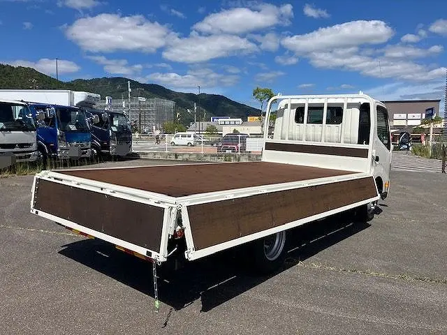 日野 デュトロ 2WG-XZU713(2WD)の写真12