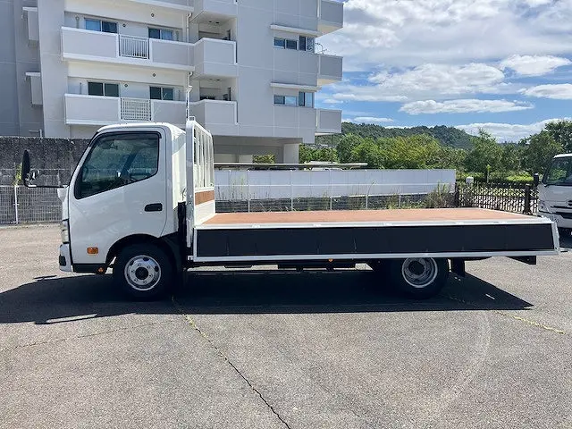 日野 デュトロ 2WG-XZU713(2WD)の写真15