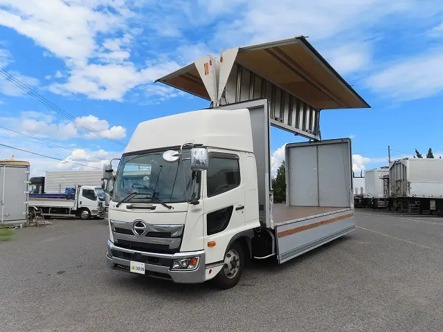 日野 レンジャー 2PG-FD2AB(2WD)の写真9