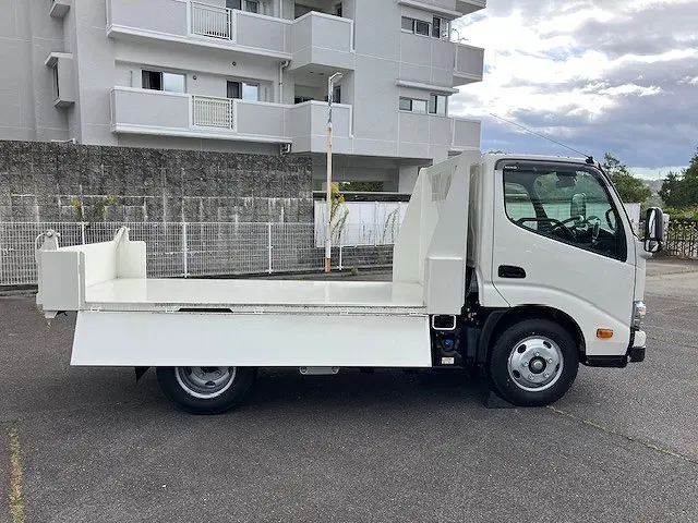 日野 デュトロ 2WG-XZU603T(2WD)の写真8