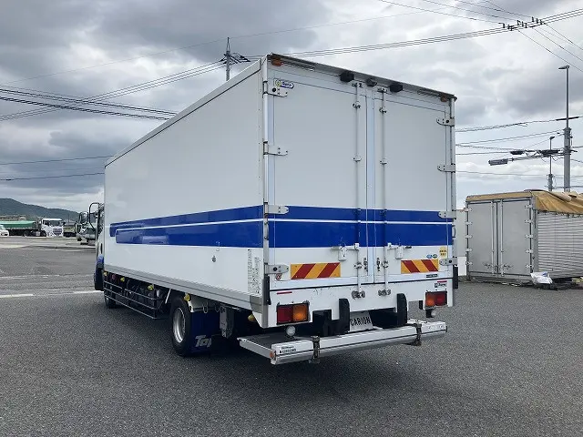 いすゞ フォワード 2PG-FSR90T2(2WD)の写真3