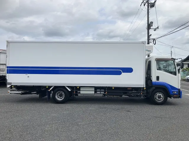 いすゞ フォワード 2PG-FSR90T2(2WD)の写真8