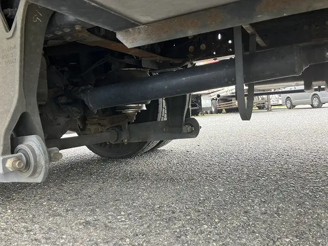 いすゞ フォワード 2PG-FSR90T2(2WD)の写真19