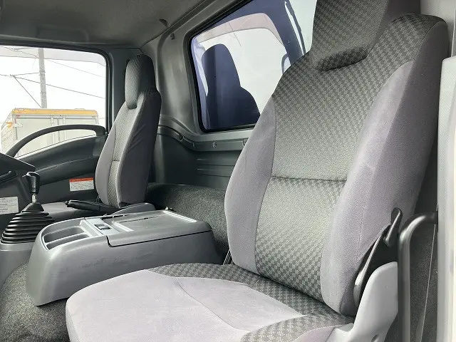 いすゞ フォワード 2PG-FSR90T2(2WD)の写真25