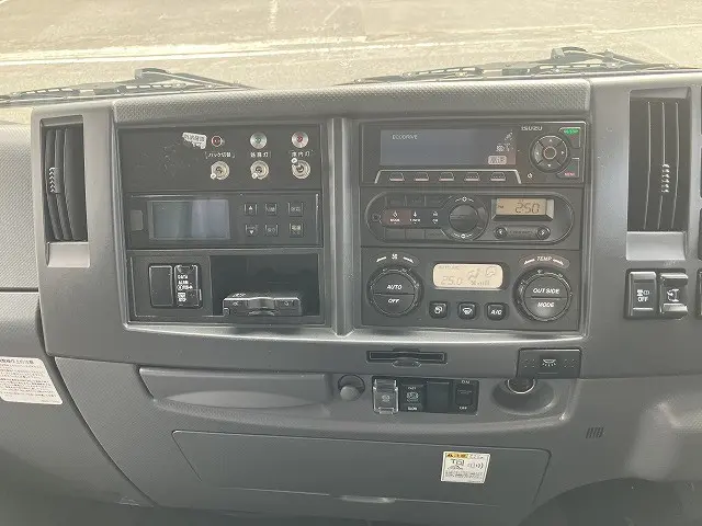 いすゞ フォワード 2PG-FSR90T2(2WD)の写真26