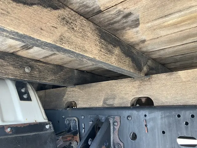 いすゞ フォワード TKG-FRR90S1(2WD)の写真19