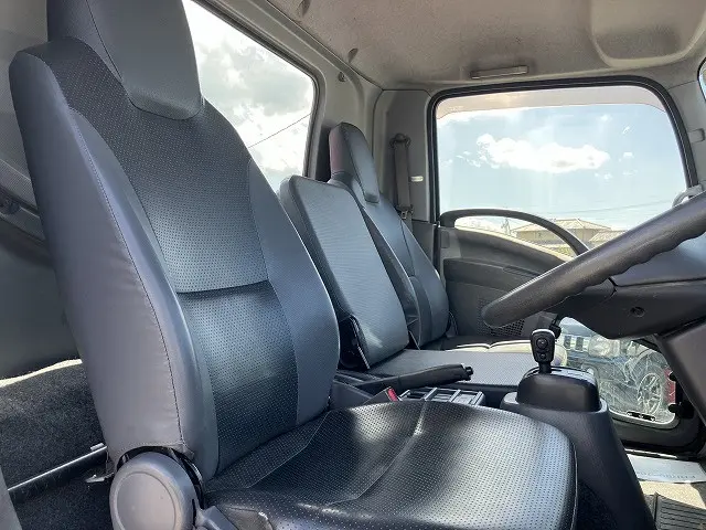 いすゞ フォワード TKG-FRR90S1(2WD)の写真24