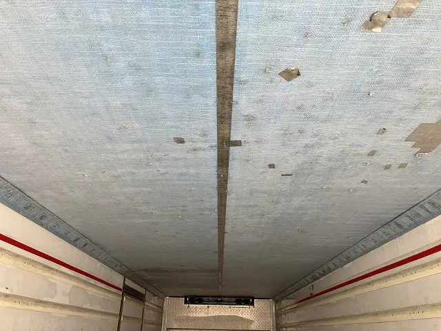 いすゞ ギガ QKG-CYL77B(6x2)の写真10