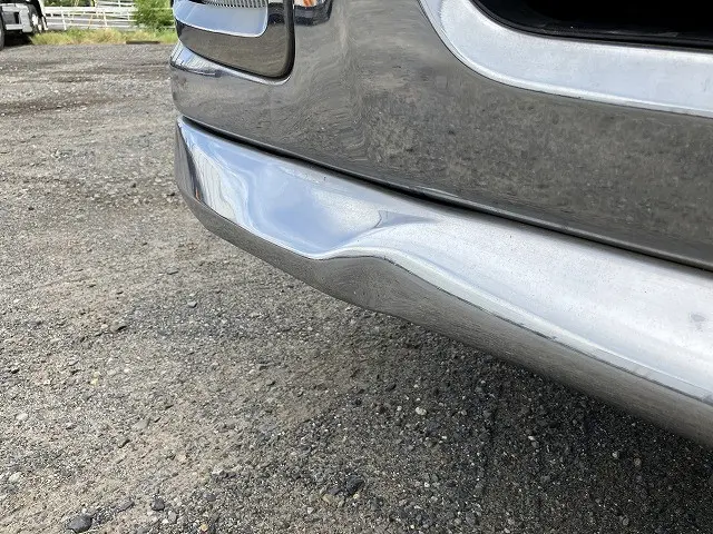 いすゞ ギガ QKG-CYL77B(6x2)の写真28