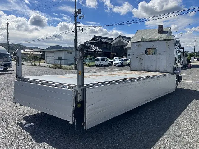 いすゞ フォワード PA-FRR34L4(2WD)の写真10