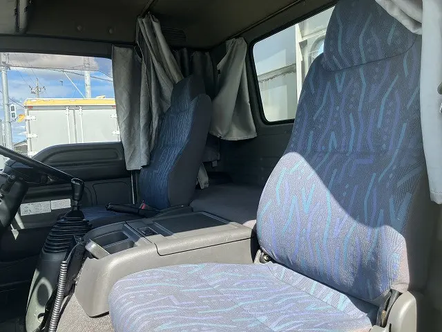 いすゞ フォワード PA-FRR34L4(2WD)の写真24