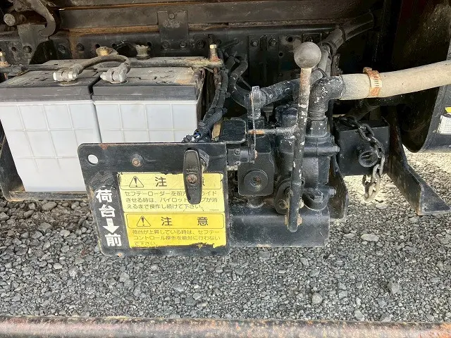 いすゞ エルフ PDG-NPR75Nの写真26