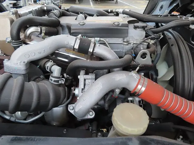 いすゞ フォワード 2RG-FRR90T2(2WD)の写真21