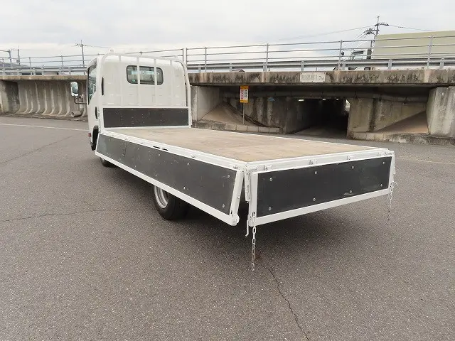 いすゞ エルフ 2RG-NLR88ARの写真9