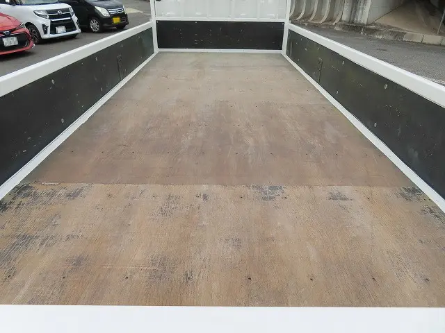 いすゞ エルフ 2RG-NLR88ARの写真13