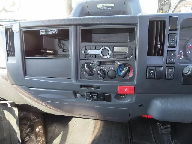 いすゞ エルフ 2RG-NLR88ARの写真26