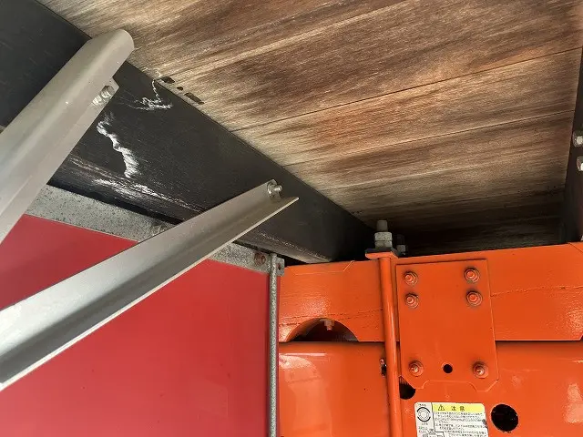 いすゞ フォワード TKG-FRR90S2(2WD)の写真19