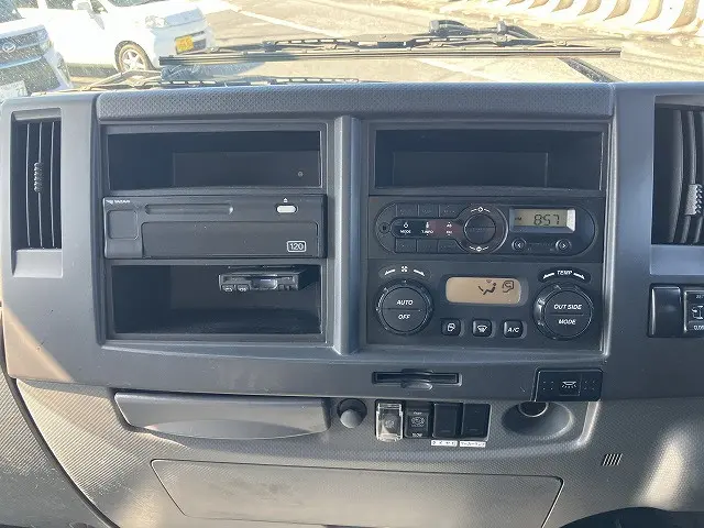 いすゞ フォワード TKG-FRR90S2(2WD)の写真26
