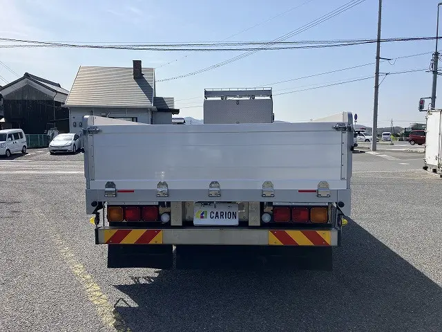 いすゞ ギガ QKG-CYJ77B(8x4)の写真6