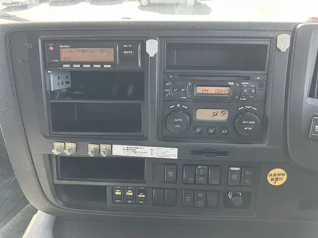 いすゞ ギガ QKG-CYJ77B(8x4)の写真27