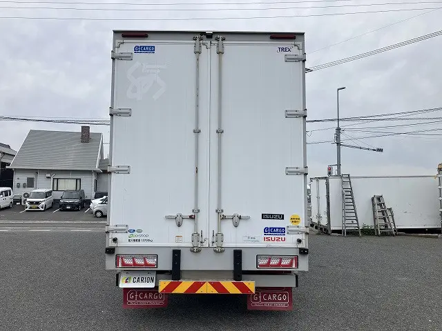 いすゞ ギガ 2PG-CYJ77C(8x4)の写真6