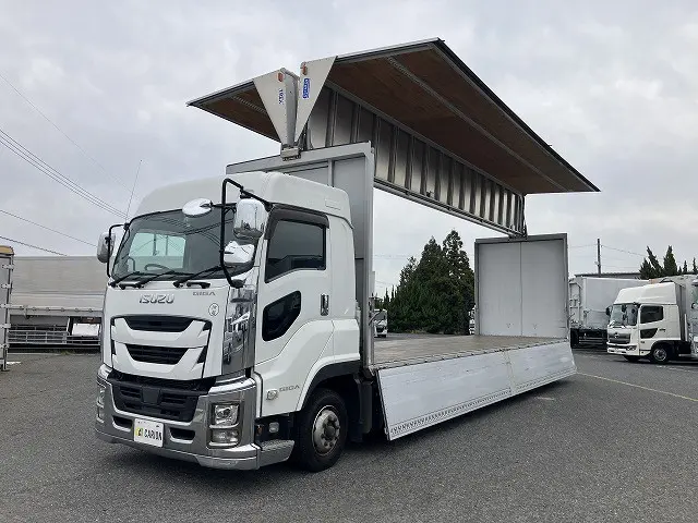 いすゞ ギガ 2PG-CYJ77C(8x4)の写真10