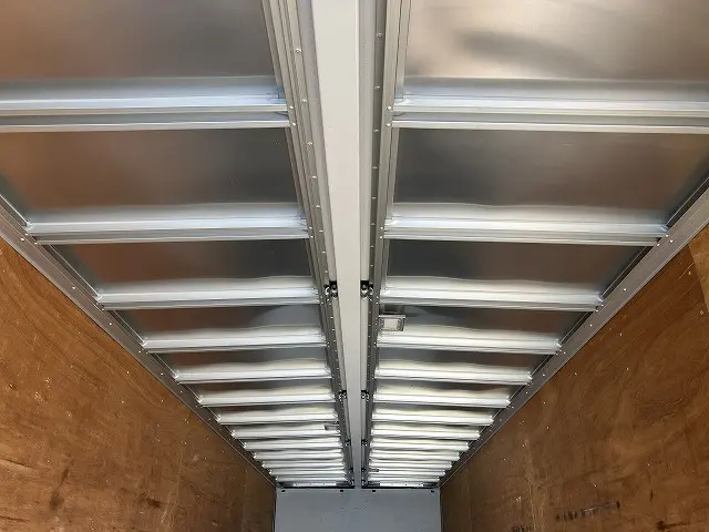 いすゞ ギガ 2PG-CYJ77C(8x4)の写真12