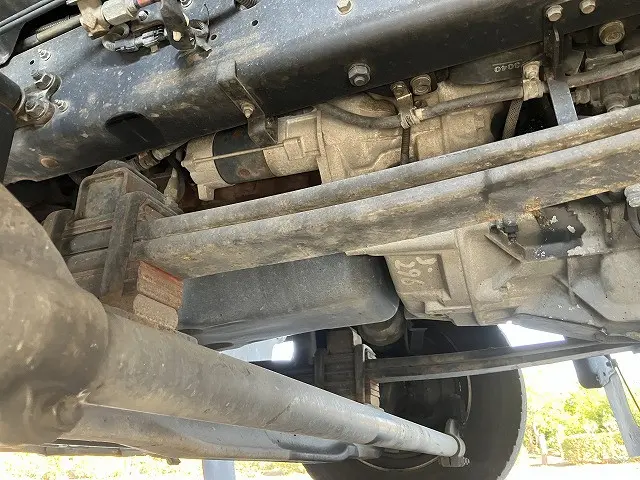 いすゞ ギガ 2PG-CYJ77C(8x4)の写真18