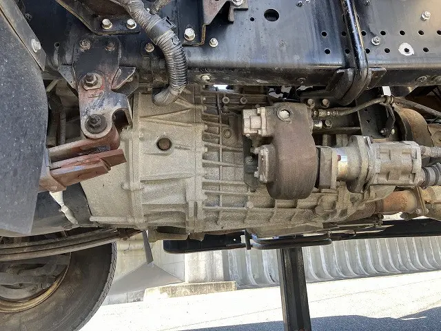 いすゞ フォワード TKG-FRR90S2(2WD)の写真17