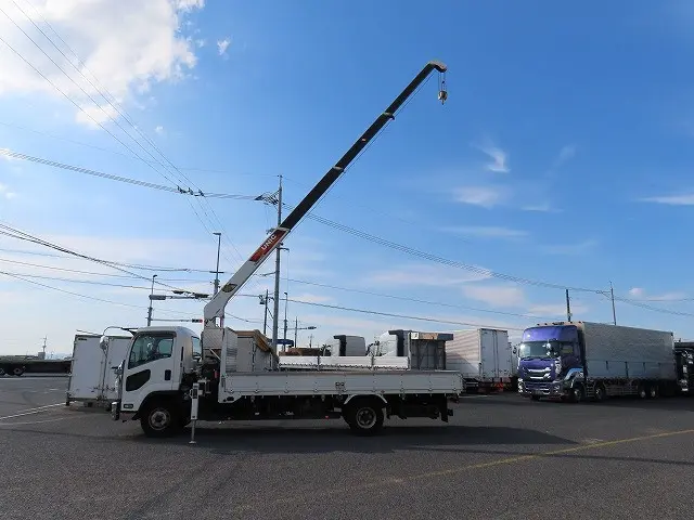 いすゞ フォワード 2PG-FRR90S2(2WD)の写真12