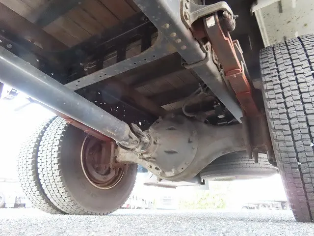 いすゞ フォワード 2PG-FRR90S2(2WD)の写真16