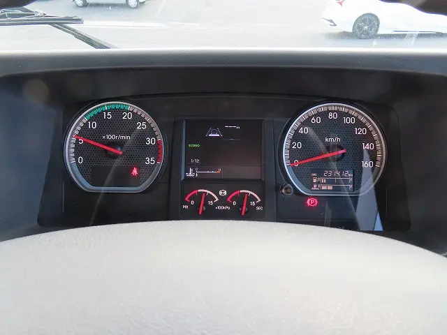 いすゞ フォワード 2PG-FRR90S2(2WD)の写真26