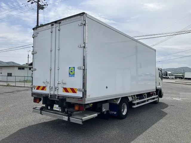 いすゞ フォワード 2PG-FRR90T2(2WD)の写真4