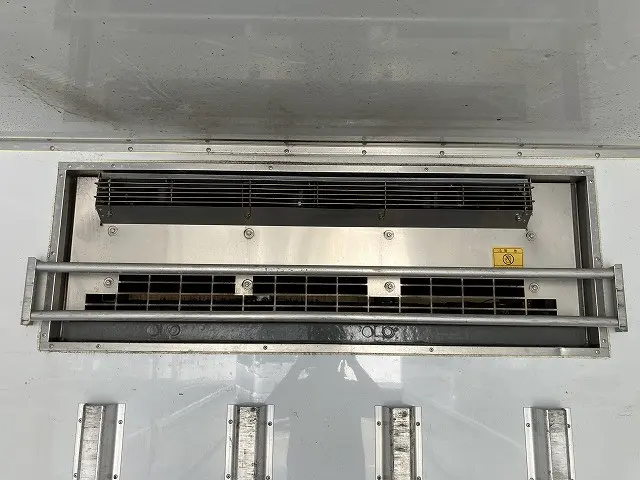 いすゞ フォワード 2PG-FRR90T2(2WD)の写真11