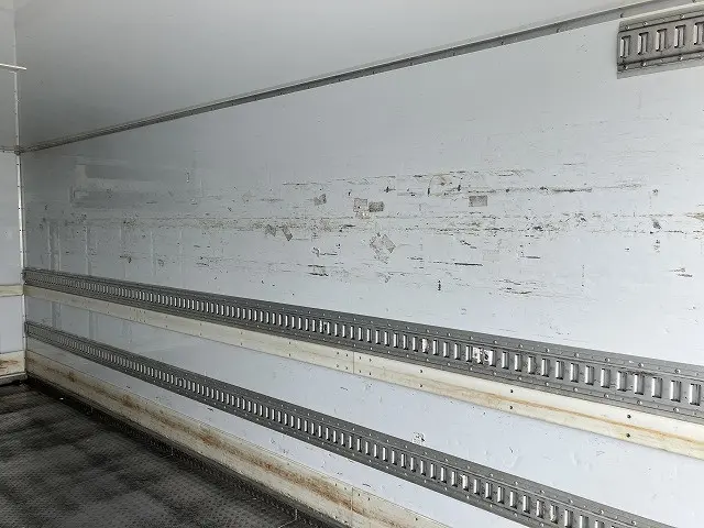 いすゞ フォワード 2PG-FRR90T2(2WD)の写真14