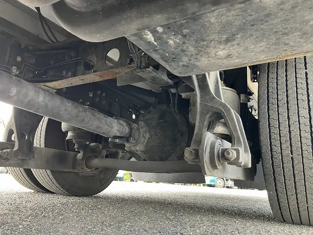 いすゞ フォワード 2PG-FRR90T2(2WD)の写真18