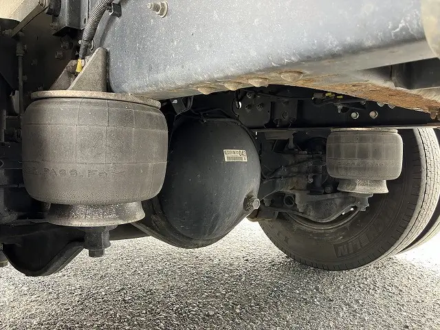 いすゞ フォワード 2PG-FRR90T2(2WD)の写真19