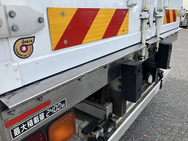 いすゞ フォワード 2PG-FRR90T2(2WD)の写真30