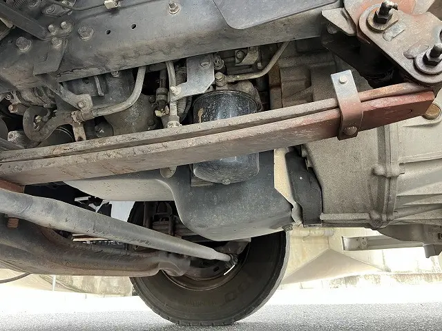 いすゞ フォワード 2RG-FRR90T2(2WD)の写真18