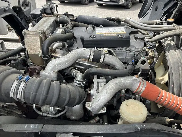 いすゞ フォワード 2RG-FRR90T2(2WD)の写真24